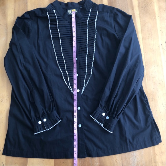 Vintage Bob Mackie Black and White Accordion Tuxedo Shirt Ruffles Pearl Pleated - Picture 8 of 11